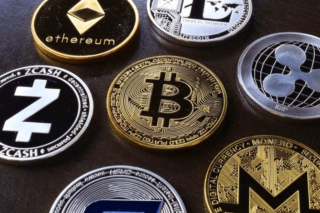Bekende crypto analisten voorspellen: welke altcoin gaat exploderen in 2025?