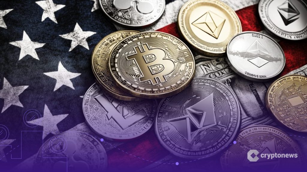 عملات معدنية تحمل شعارات عملات رقمية متنوعة على علم الولايات المتحدة