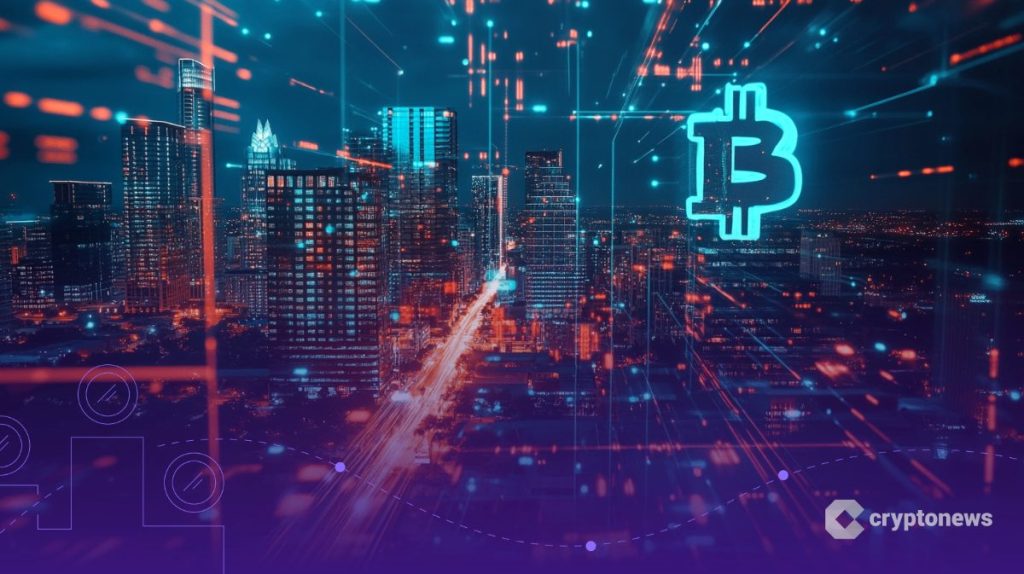 منظر ليلي لمدينة حديثة مع خطوط وأضواء باللونين الأزرق والأحمر، يعلوها شعار عملة بيتكوين